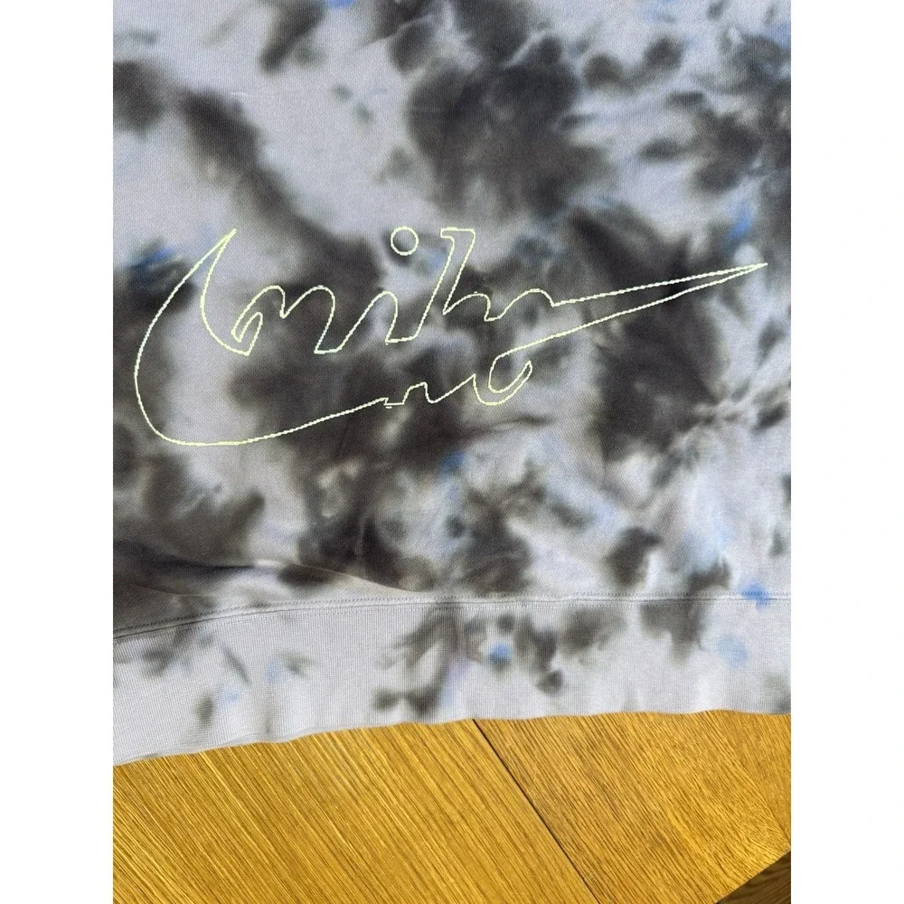 Nike Tie‎ Dye Crewneck Sweatshirt Mens M Gray Black Blue Big Logo Back Swoosh